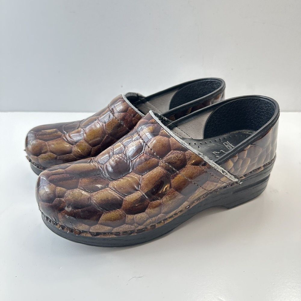 Dansko Clogs Platforms Shoes Womens 39 Brown Leopard Print Patent Leather