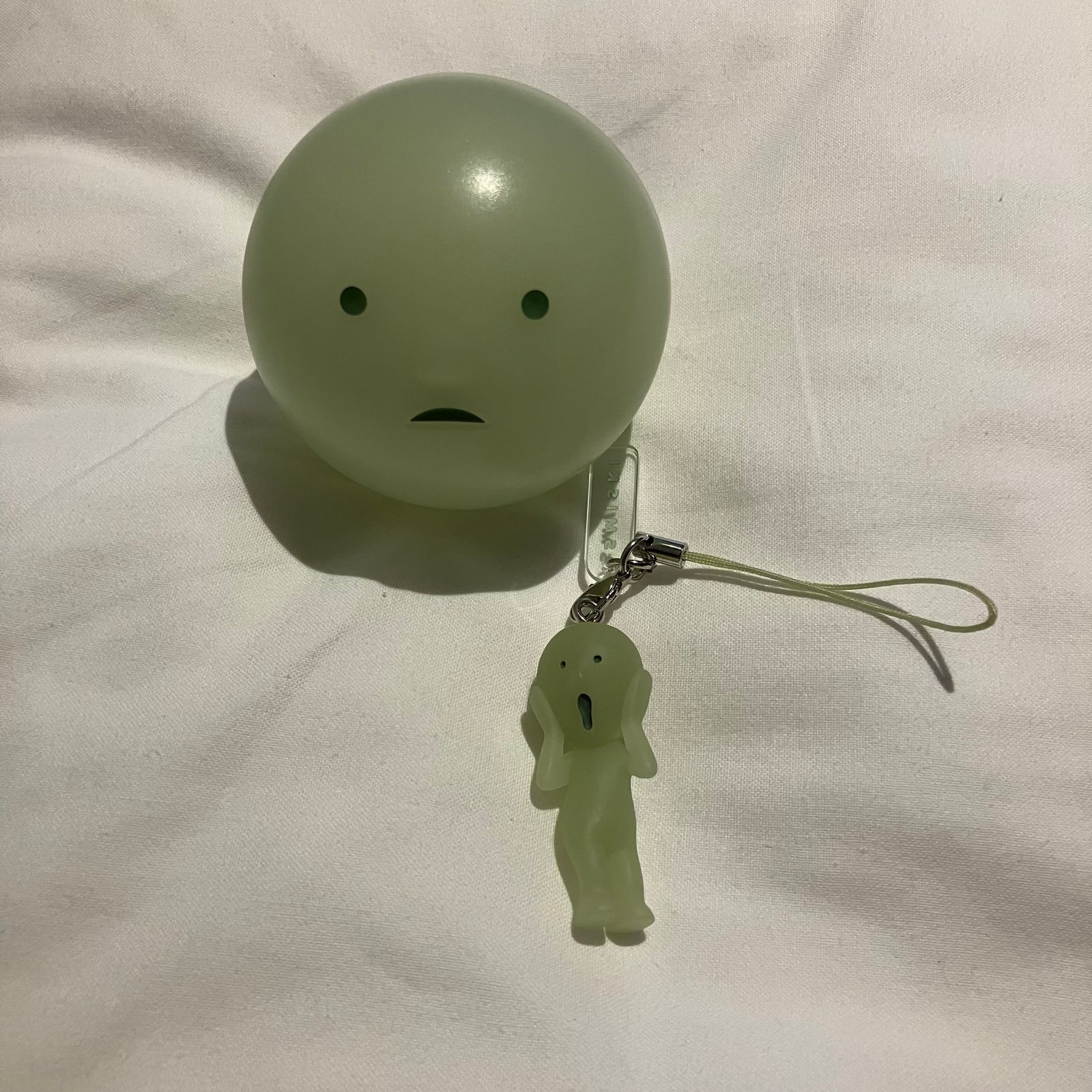 Smiski keychain strap secret!