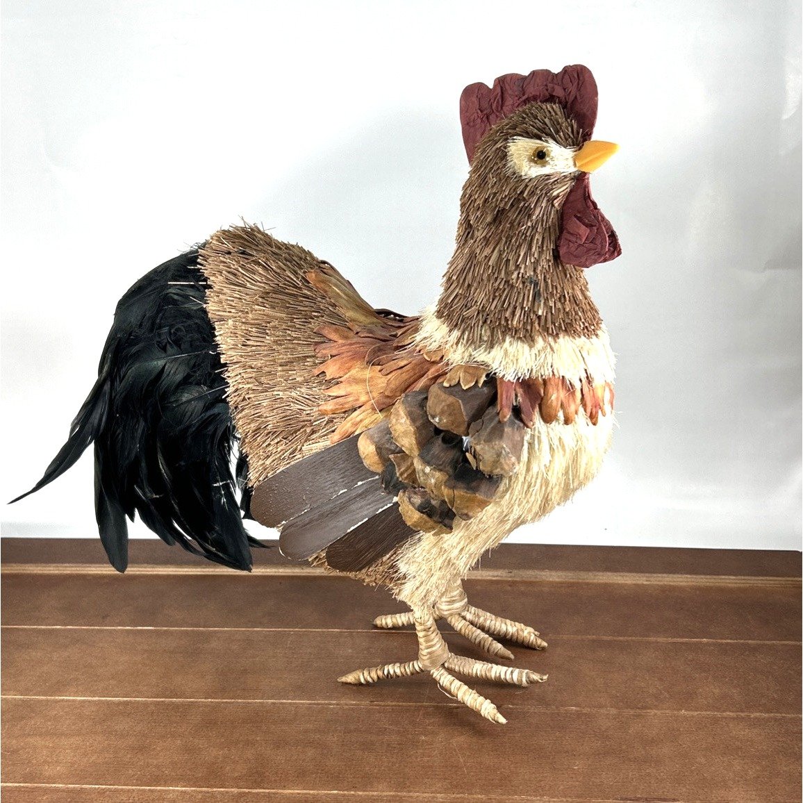 Vintage 12 Farm Rooster Bird Feathers Straw Grass Sculpture Figurine Folk Art