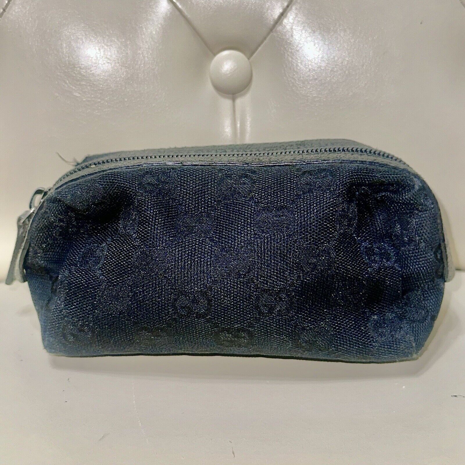 Authentic GUCCI Cosmetic Case Travel Pouch Bag GG Canvas Leather
