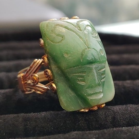 ANTIQUE Aztec Gold Wire Ring w/ Carved Jade Mask Cabochon, Size 8
