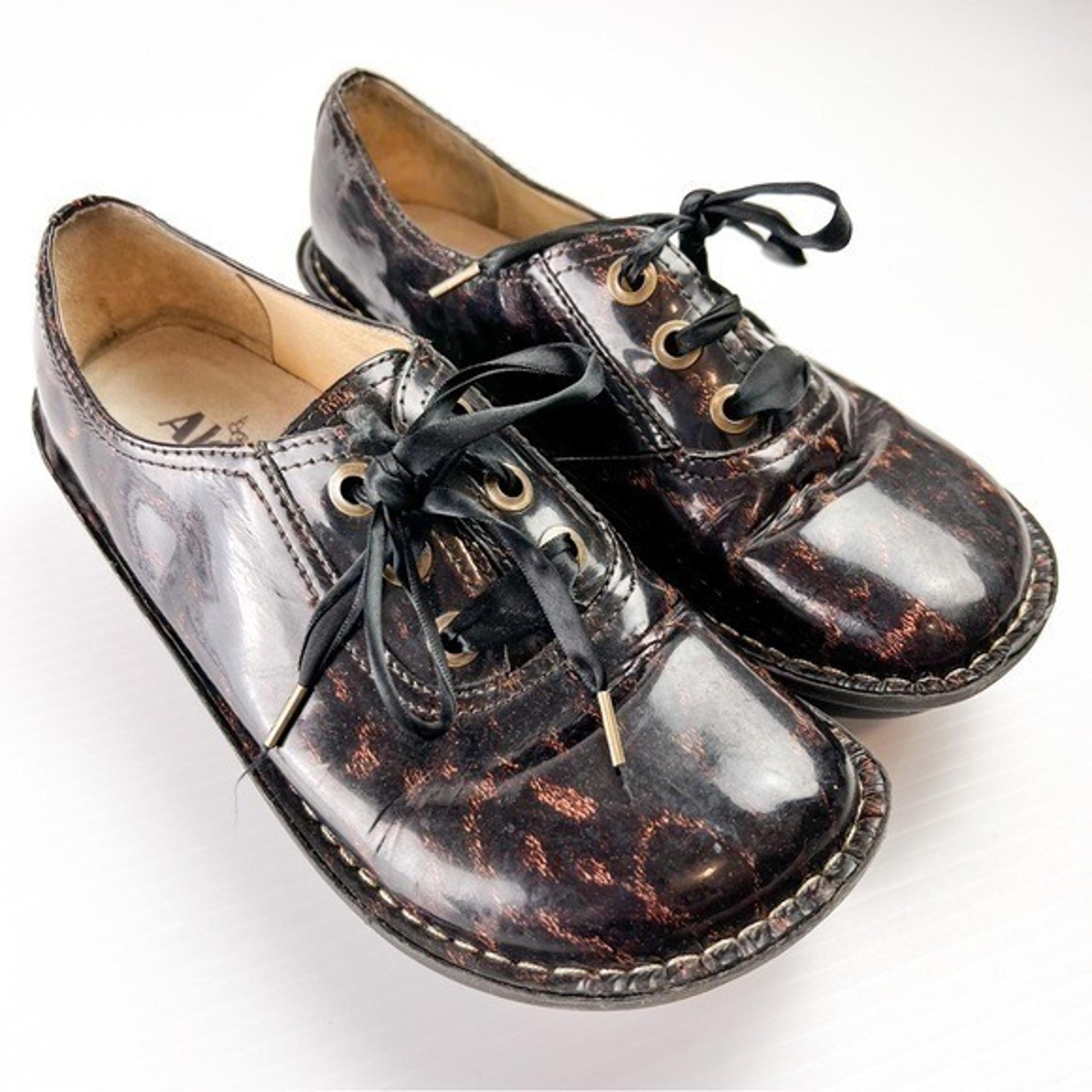 Alegria Womens Oxford Shoes Black Cheetah Round Toe Lace Up ABB-407 EU 36/6-6.5