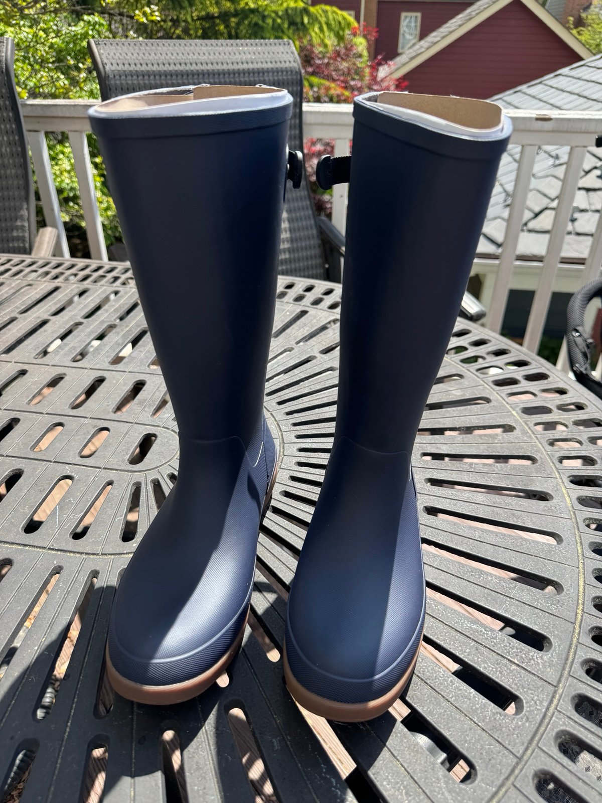Women’s bogg Amanda waterproof rain boots blue size 7 NEW