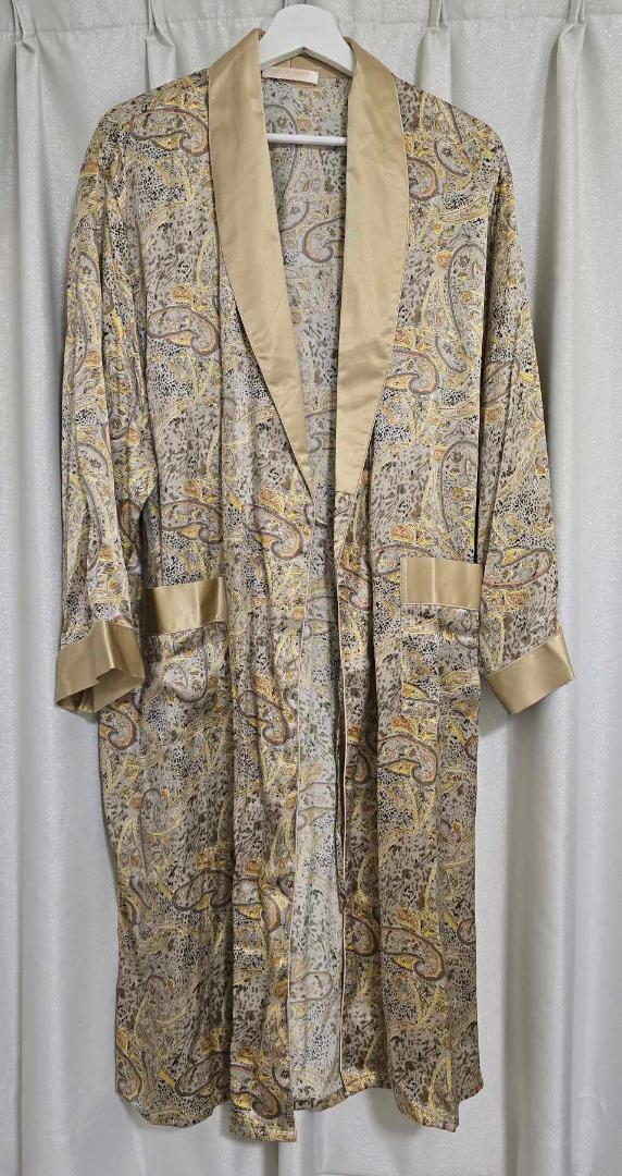 Showa retro 100% silk paisley pattern gown coat vintage item Pale green x gold