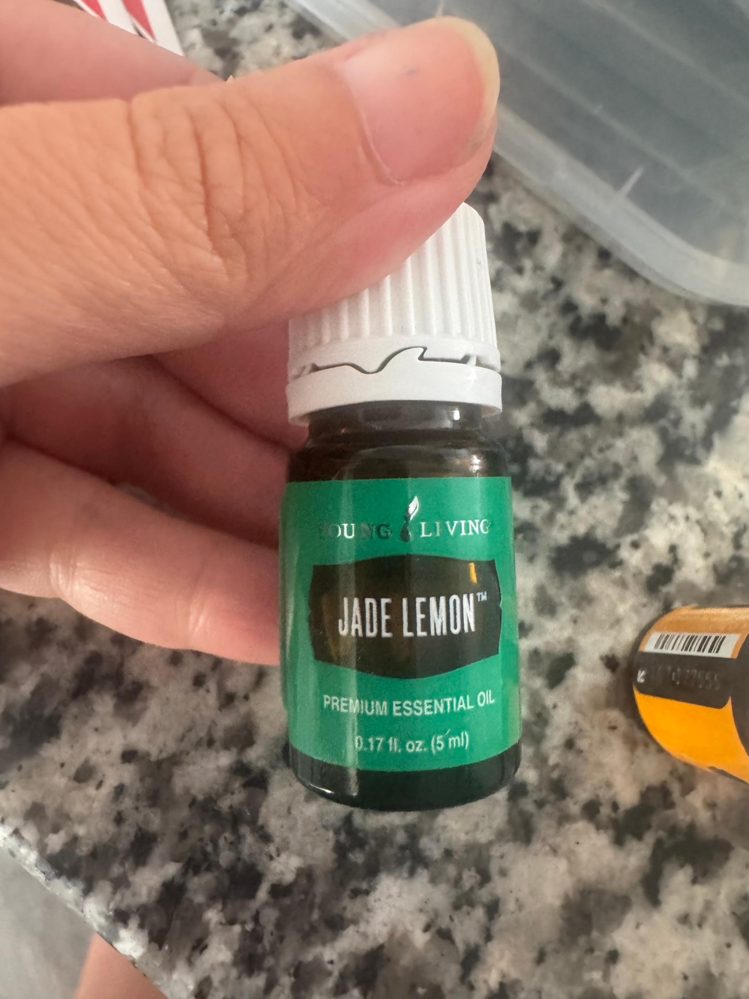 Jade lemon oil