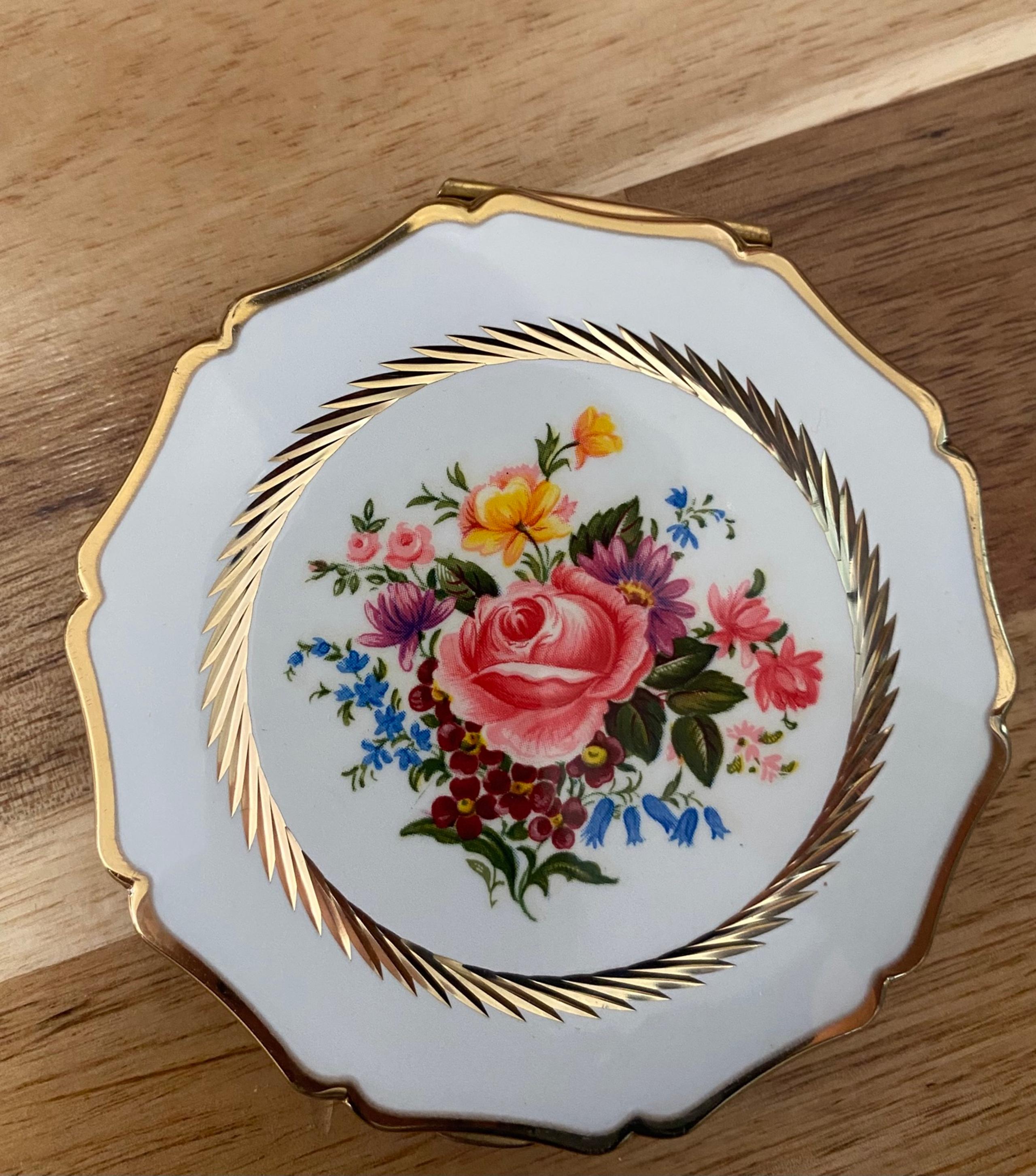 Vtg Stratton Mirrored Powder Compact Enamel Floral White With Roses Gold England