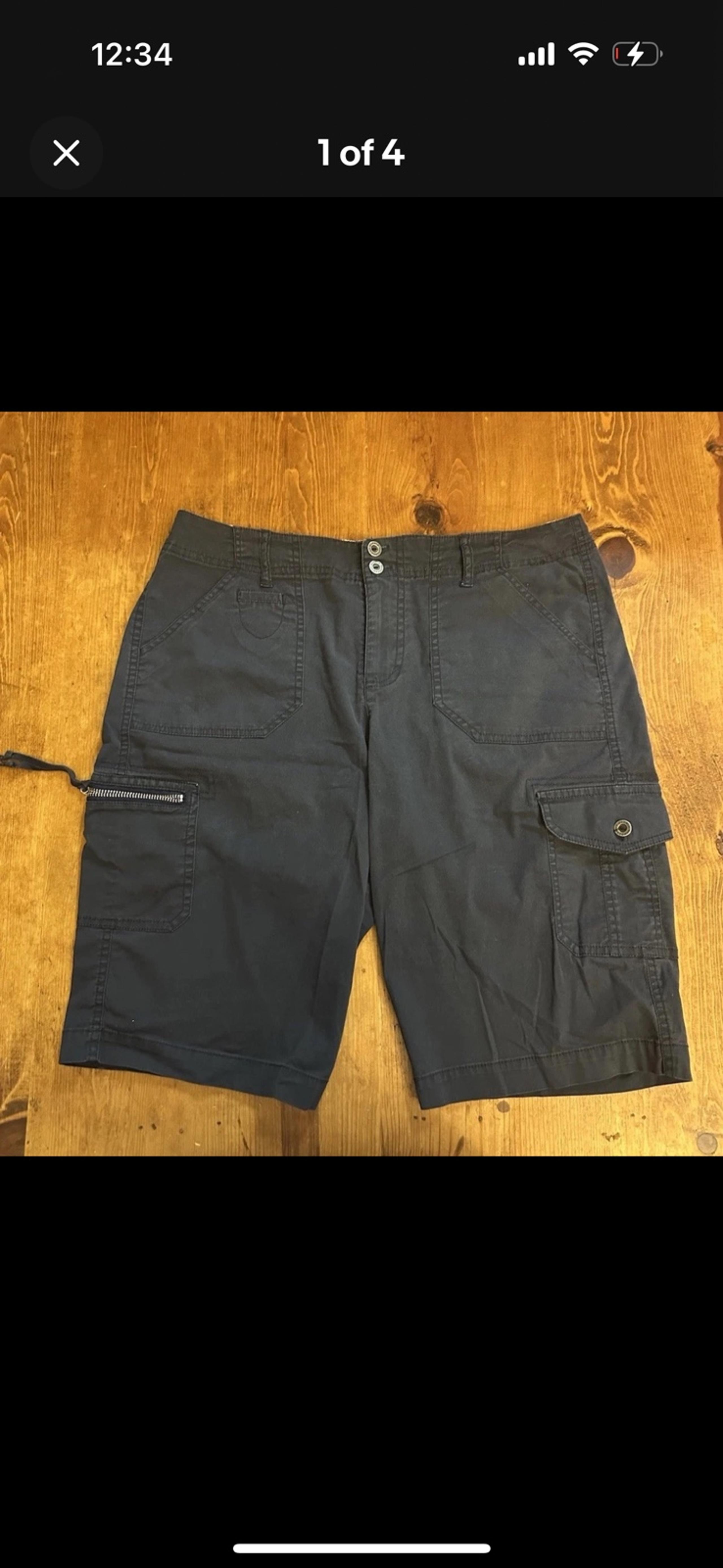 Gloria Vanderbilt Women’s Bermuda Shorts Size 8 Navy