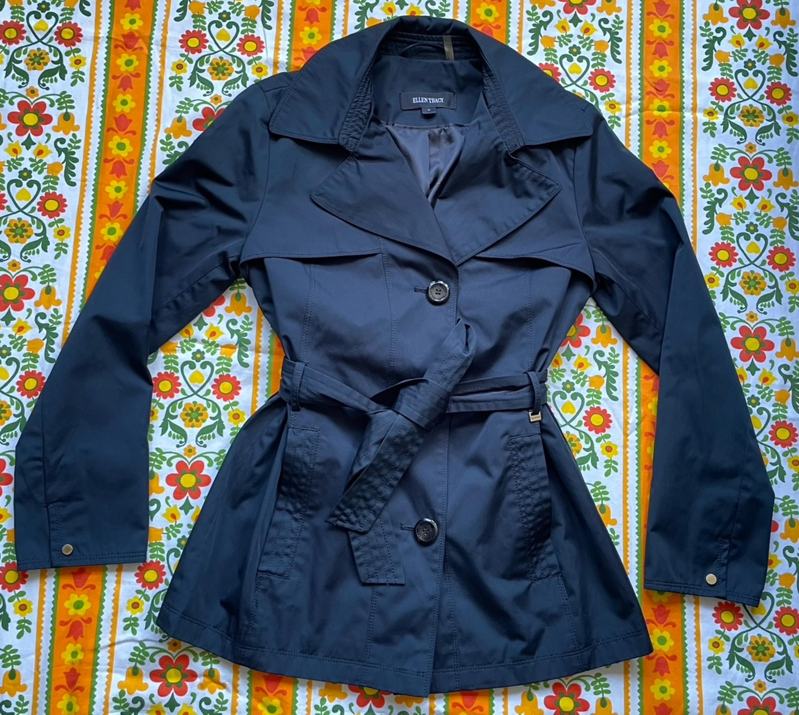Ellen Tracy Women’s Mini Trench Coat Black Size Medium Good Condition