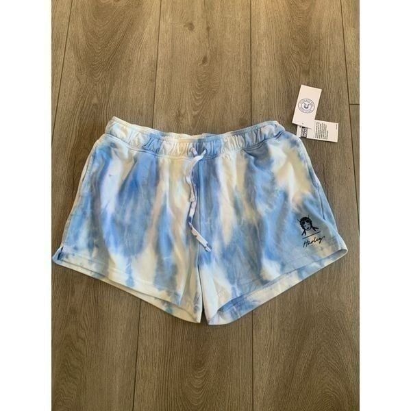 Hurley shorts very beautiful and perfect for the summer