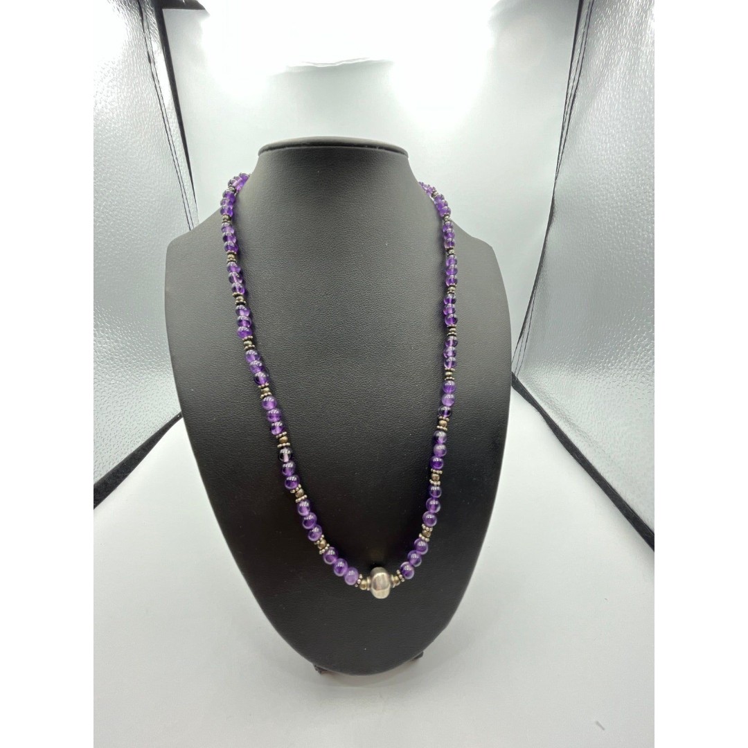 20 In small round amethyst and sterling silver necklace