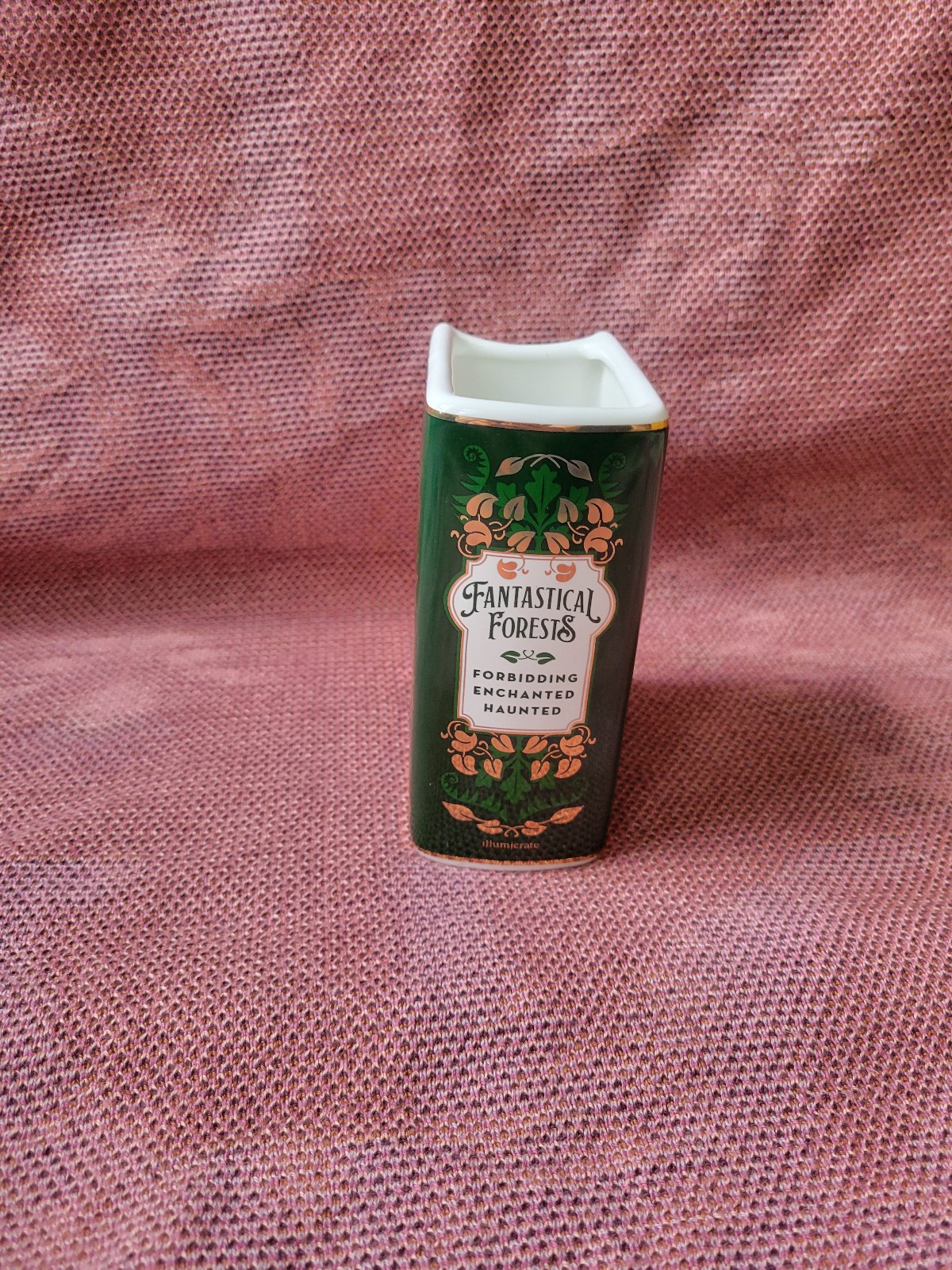 Illumicrate fantastical forests book pot