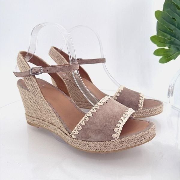 Aquatalia Jiliana Suede Stitch Wedge Espadrille Sandals Size 11 Waterproof Tan