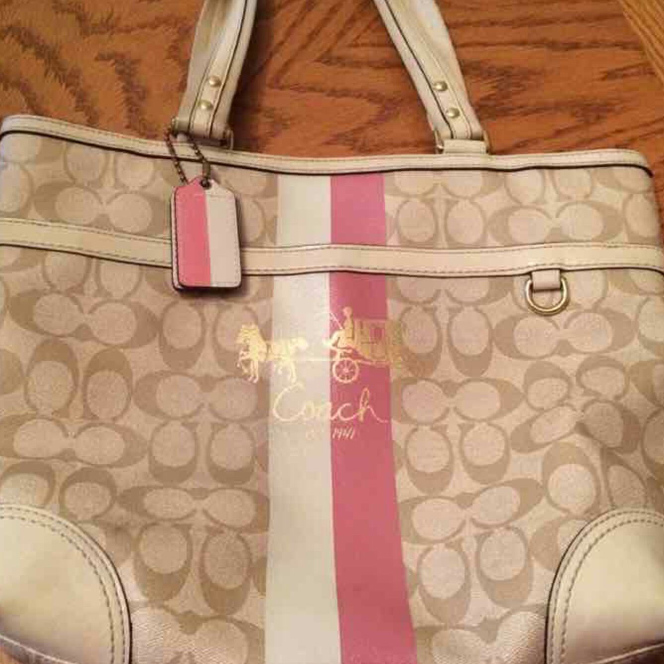 Coach purse *FREE SHIPPING*