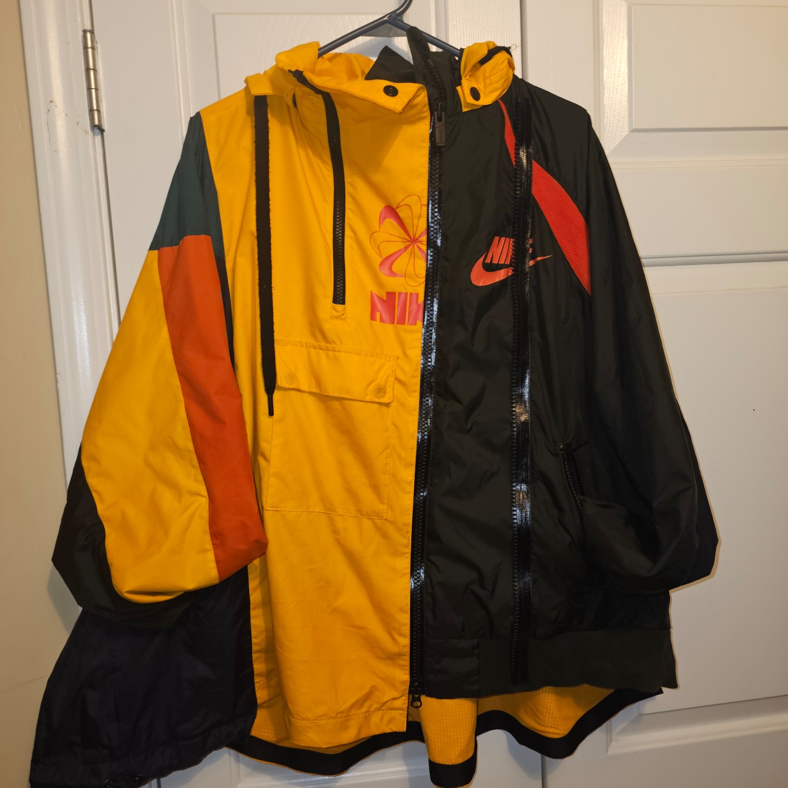 Nike Women's x Sacai Double-Zip Jacket 'University Gold/Sequoia. M