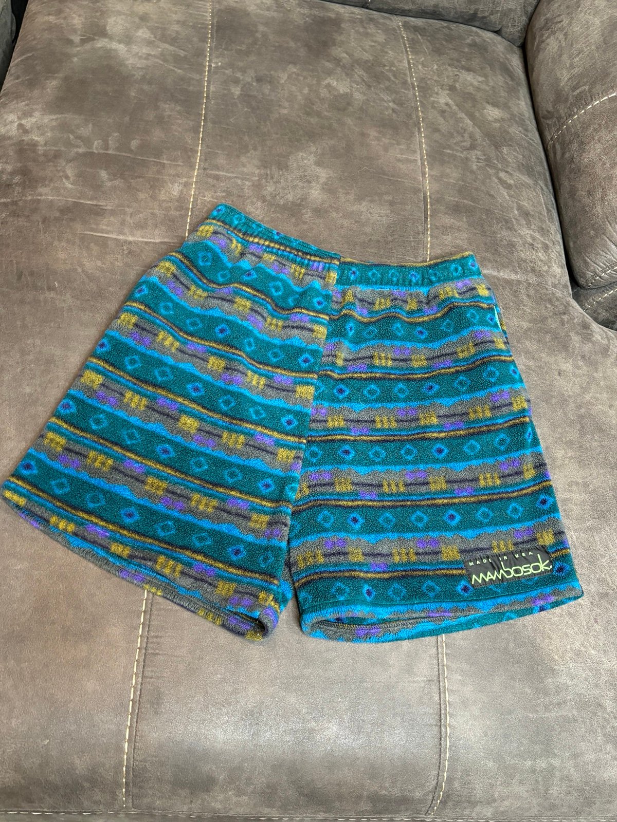 Vintage 90s MAMBOSOK Fleece Shorts Aztec Small