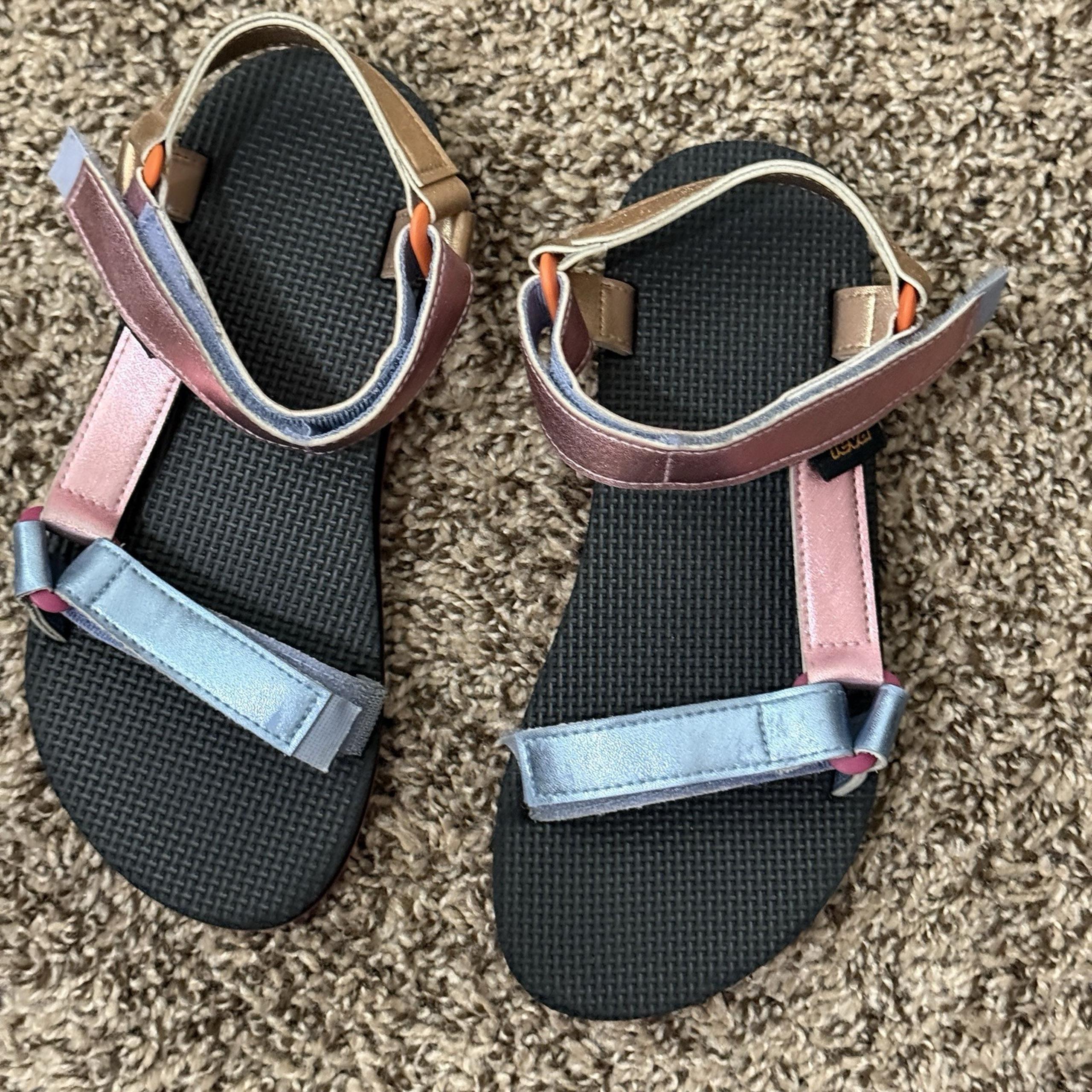 Teva Original Universal Sandals Size Youth K3 Kids Metallic Multi Color