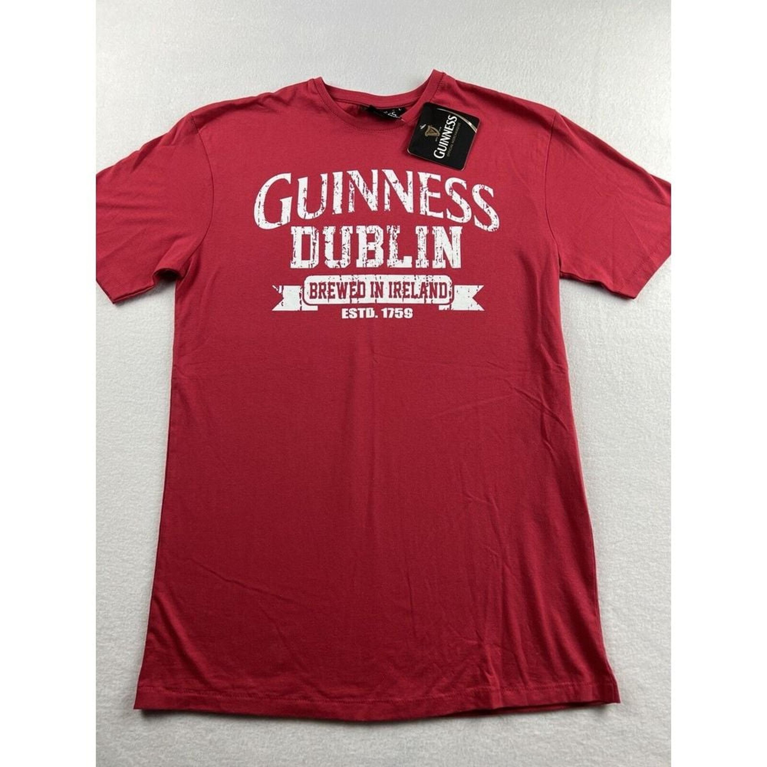 Guinness Dublin Brewed In Ireland Red Short Sleeve Tee Shirt Women's Medium