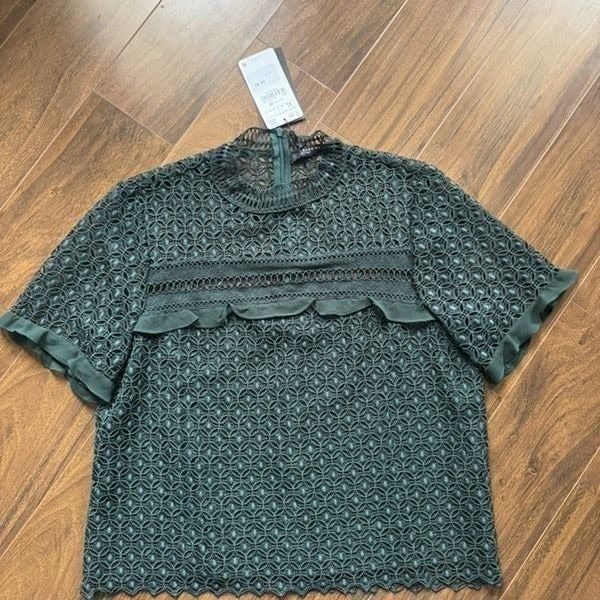 Zara XL green lace shirt sleeve ruffle blouse
