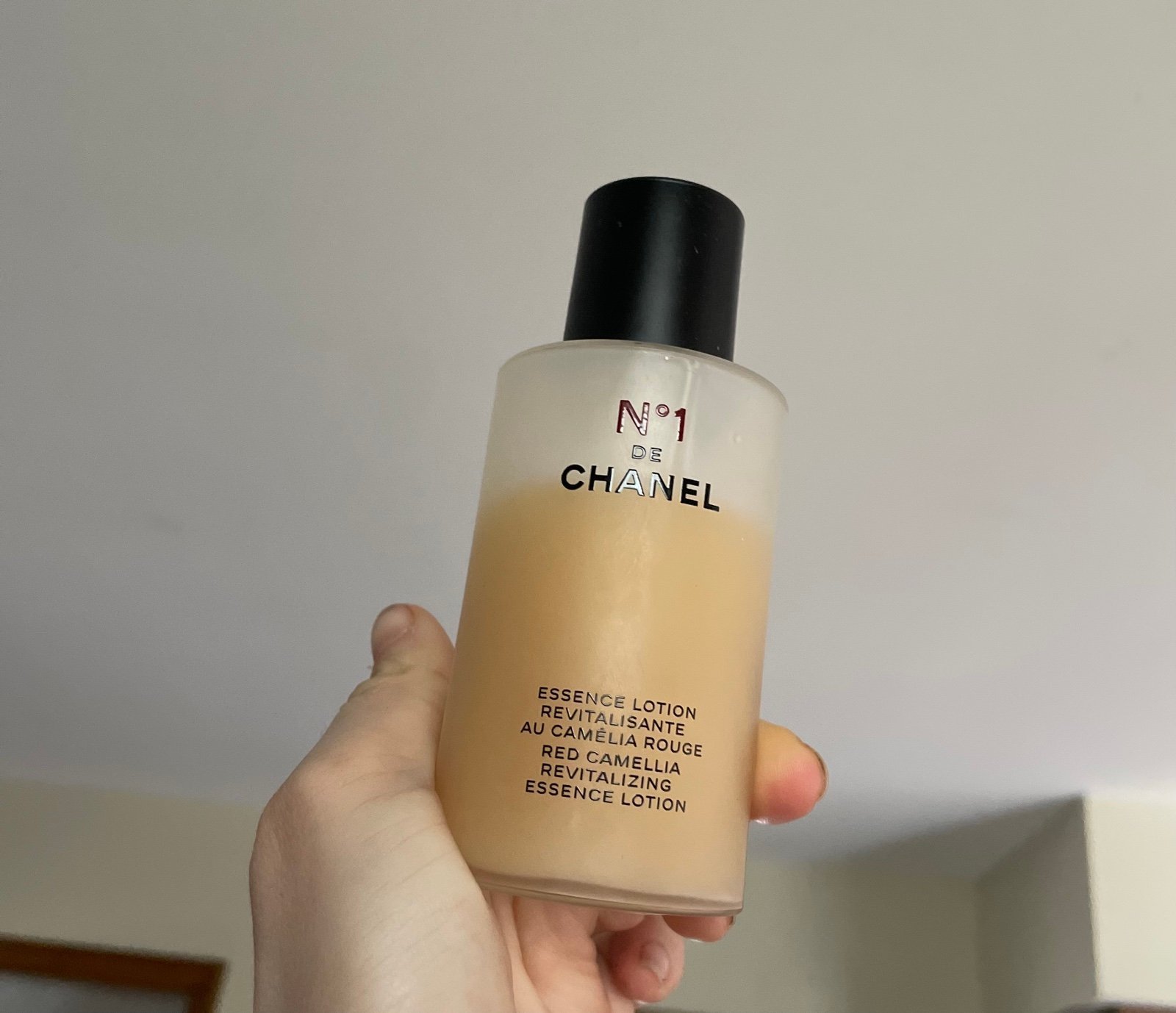 N°1 DE CHANEL REVITALIZING ESSENCE LOTION