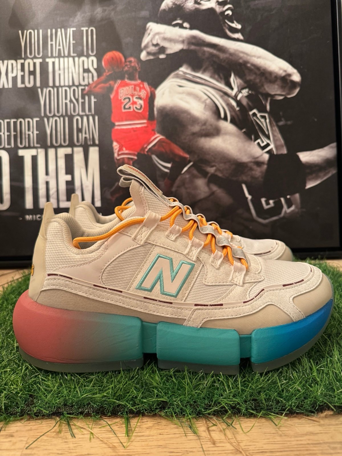 Worn a handful of times The product is a size 11 New Balance Vision Racer sneake