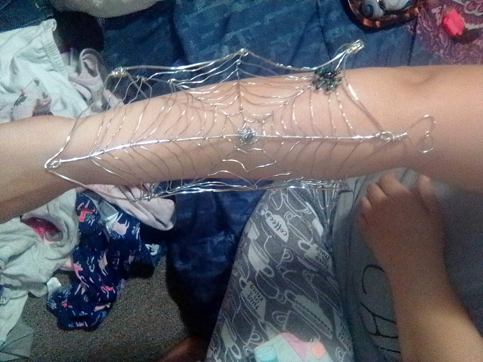 Arm bracelet. One size fits all.