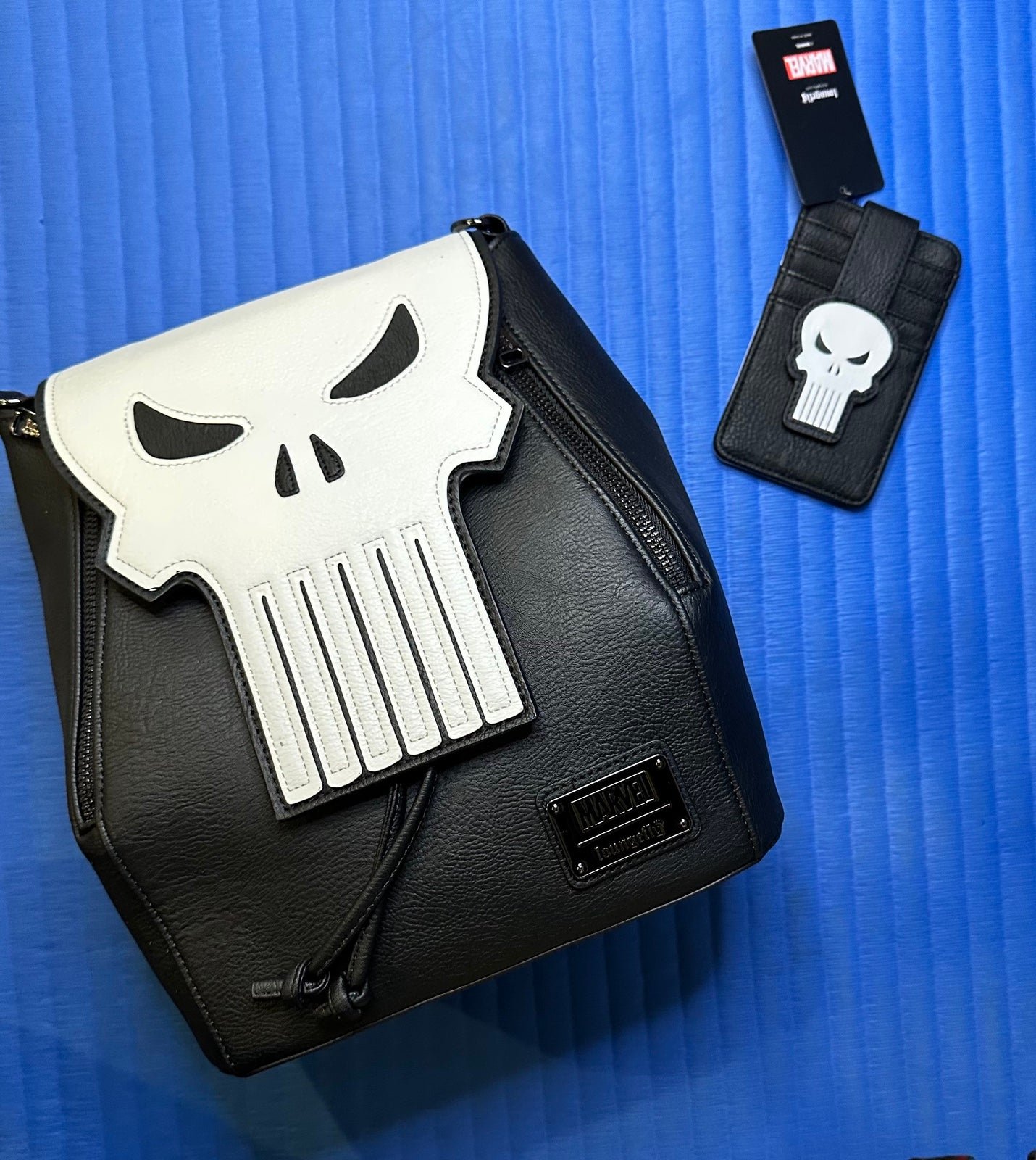 Loungefly Marvel The Punisher Mini Backpack/Crossbody & Matching Cardholder - NW