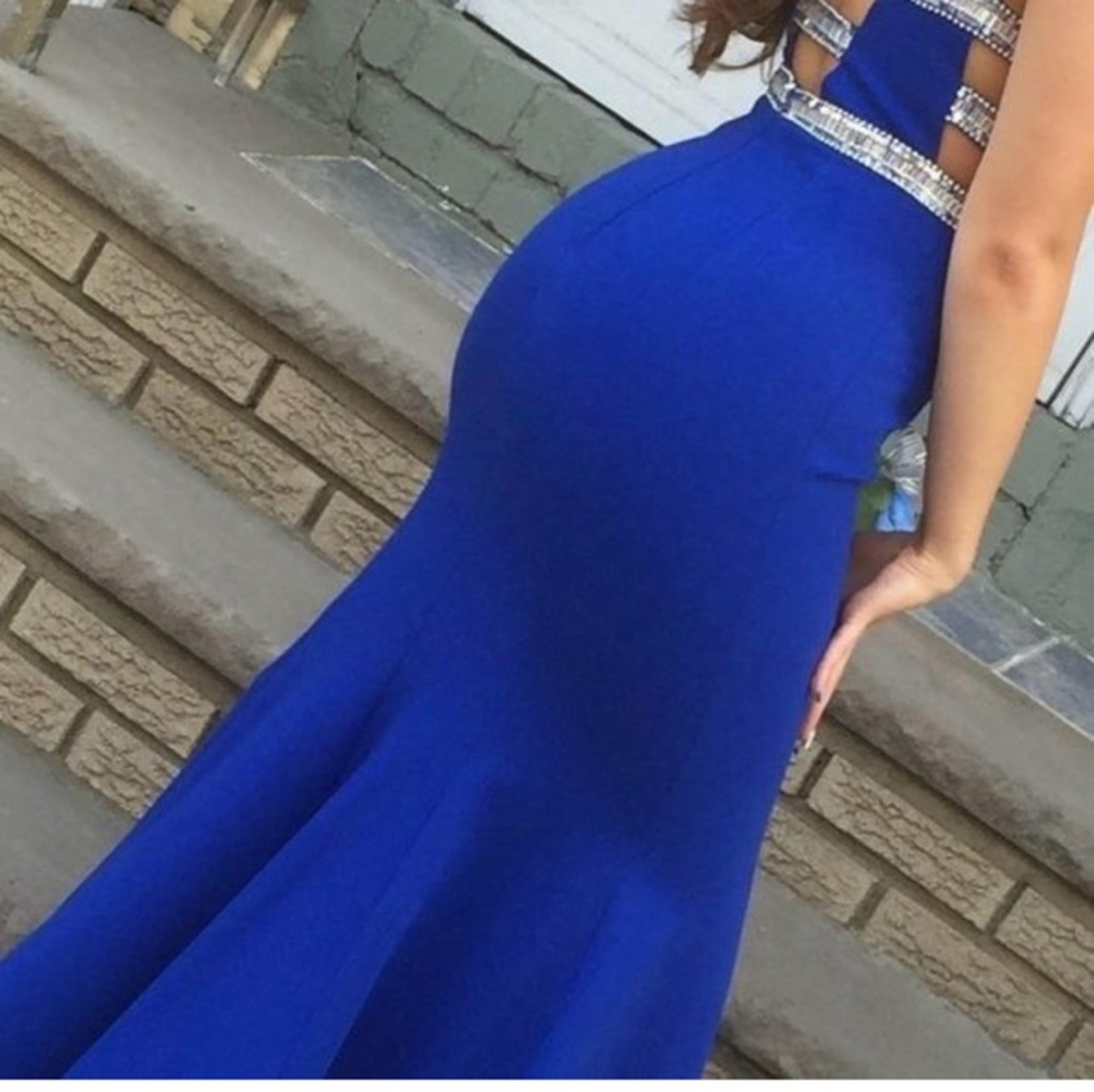Sherri Hill Women’s Royal Blue Prom Dress Size 6