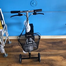 knee scooter