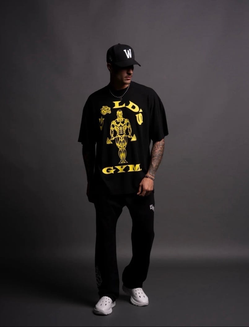 DARC SPORT Wolves Gold’s Gym Premium X-Large Oversized Tee Shirt - detail