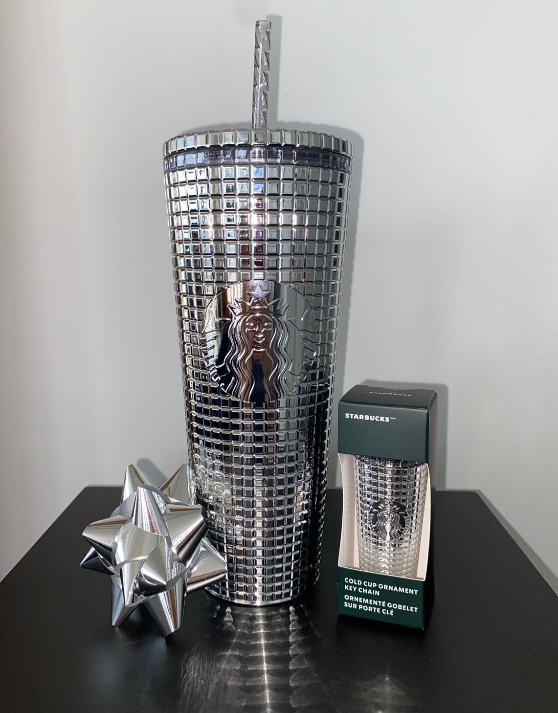 2023 STARBUCKS SILVER GRID TUMBLER! 24 OZ.