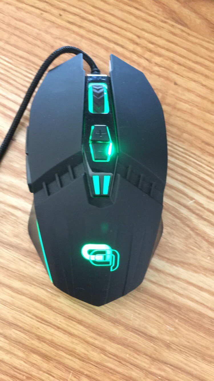 Im selling a keyboard, mouse, and headse