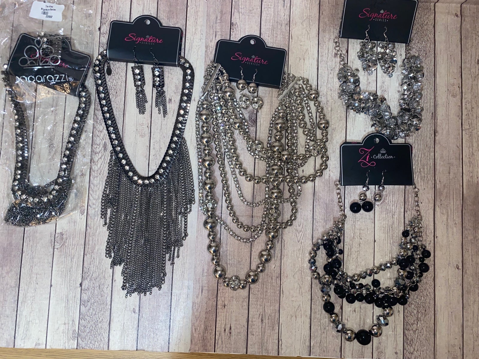 Paparazzi jewelry Lot ZI COLLECTION