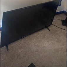 Vizio meduim size TV
