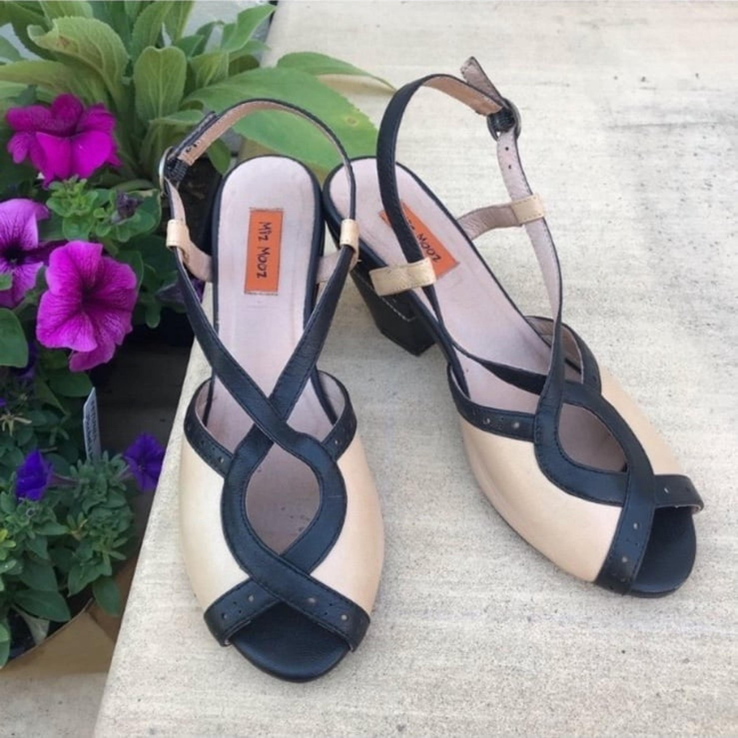 Miz Mooz Pepper beige/black ankle strap peep toe leather sandals heels size 7