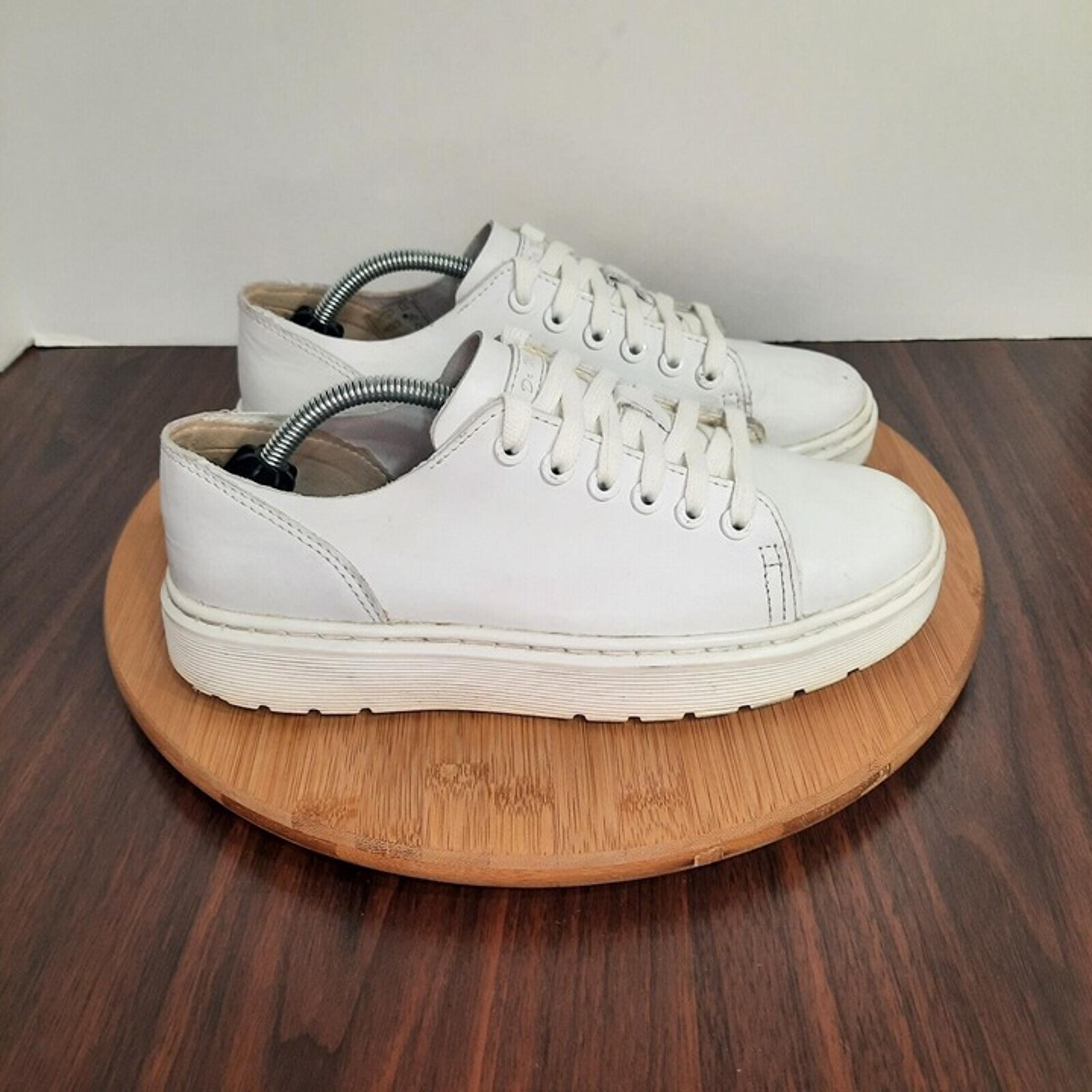Dr Doc Martens Dante Womens Size 7 Shoes White Leather Low Top Casual Sneakers