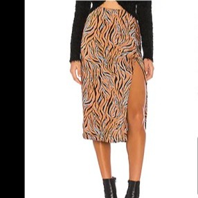 New Line and Dot animal print skirt
