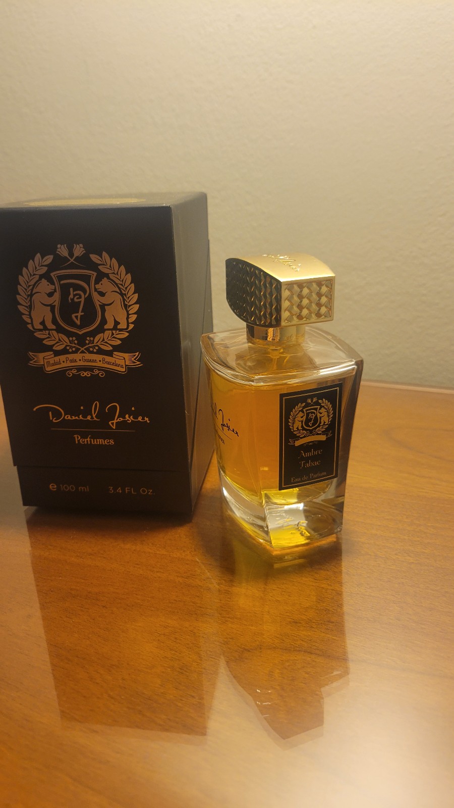 Daniel Josier Ambre Tabac