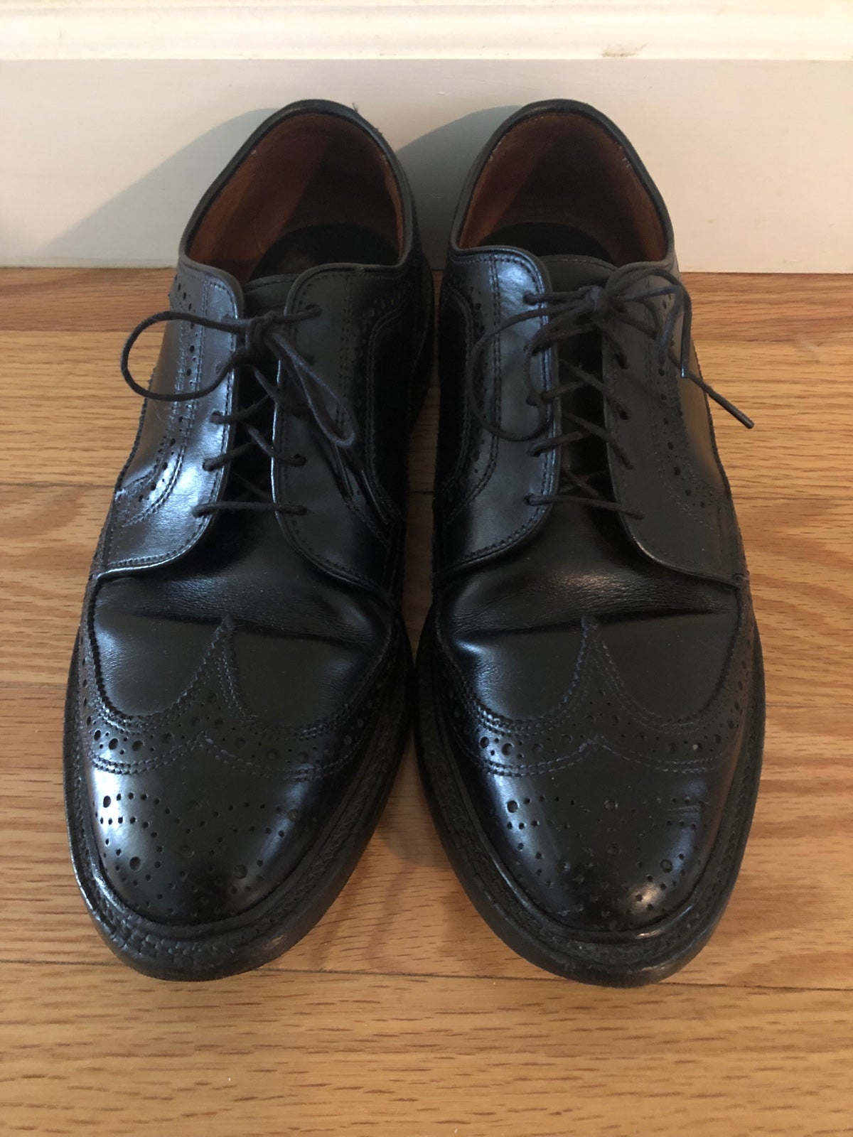 Pre-Own Allen Edmonds sz 8 D