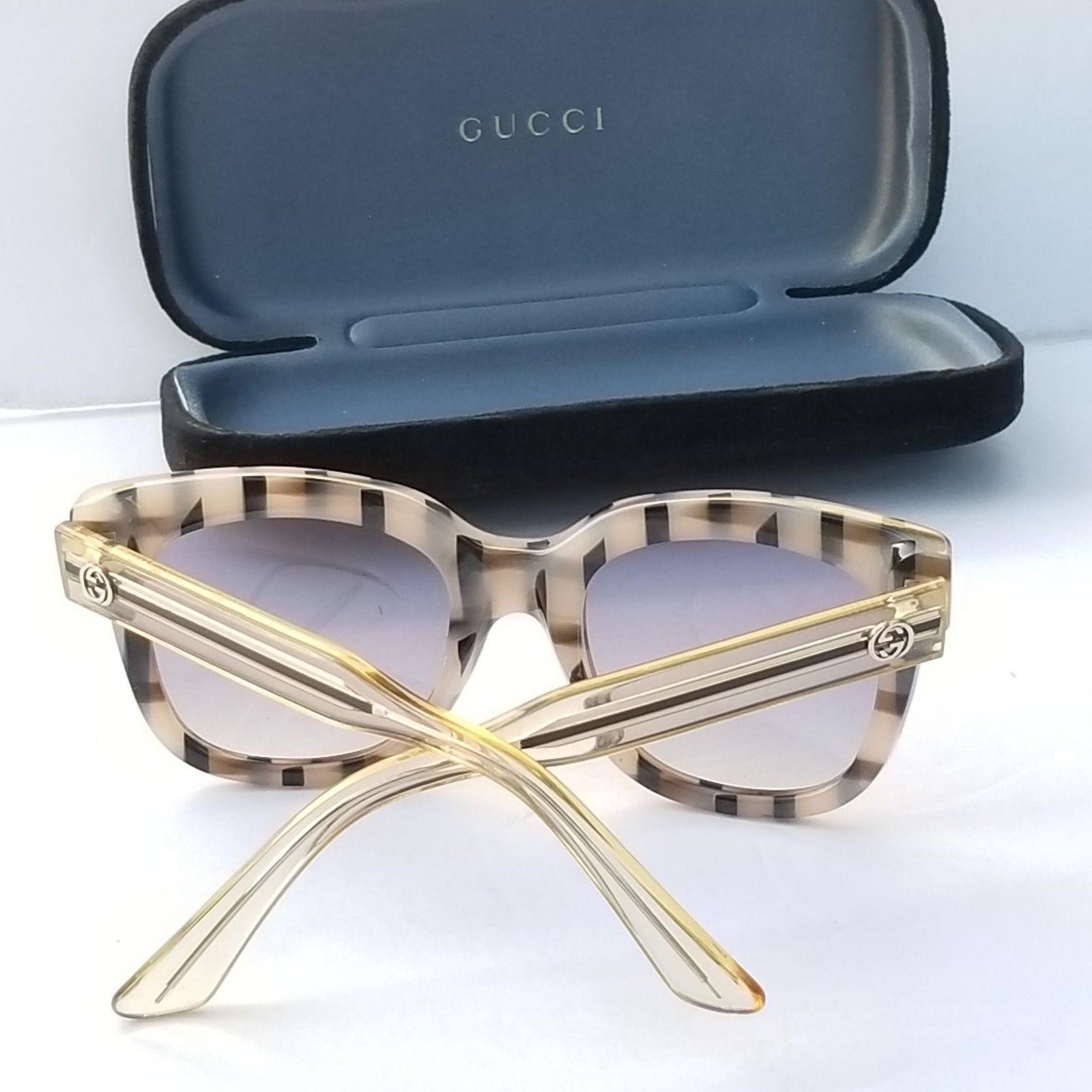 Great looking Auth Gucci oversized Sunglasses