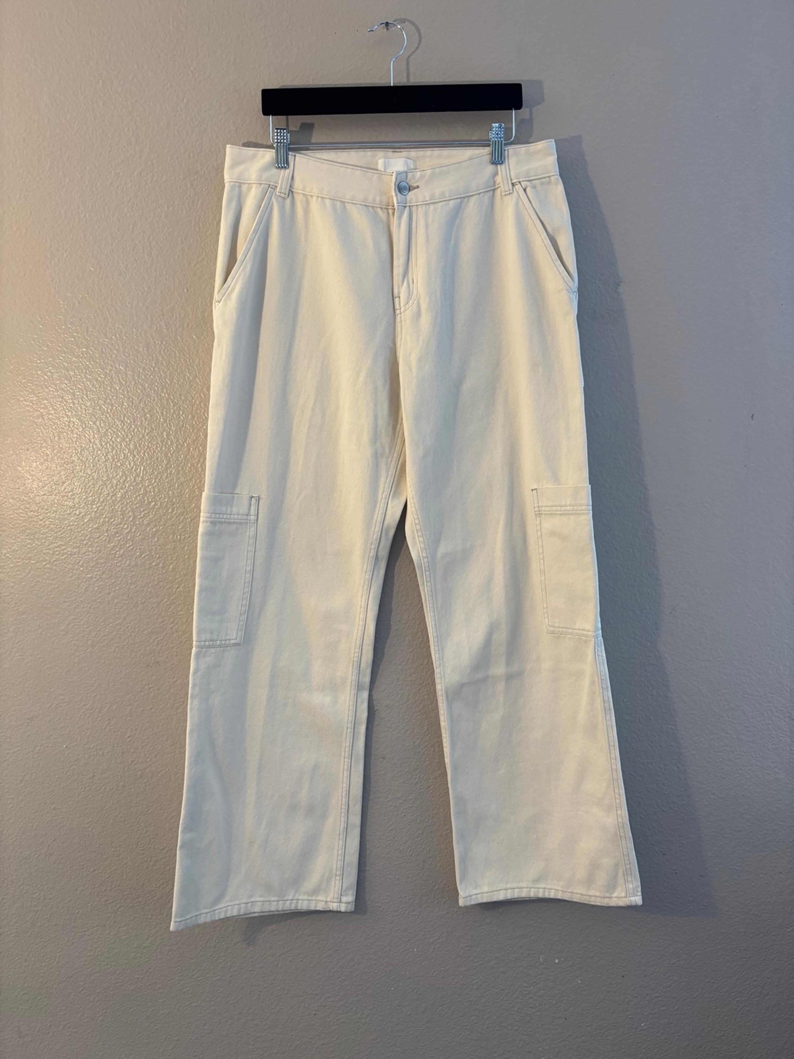 H&M Women's Cargo Pants Cream Ivory Flair Leg Casual Preppy Size 12