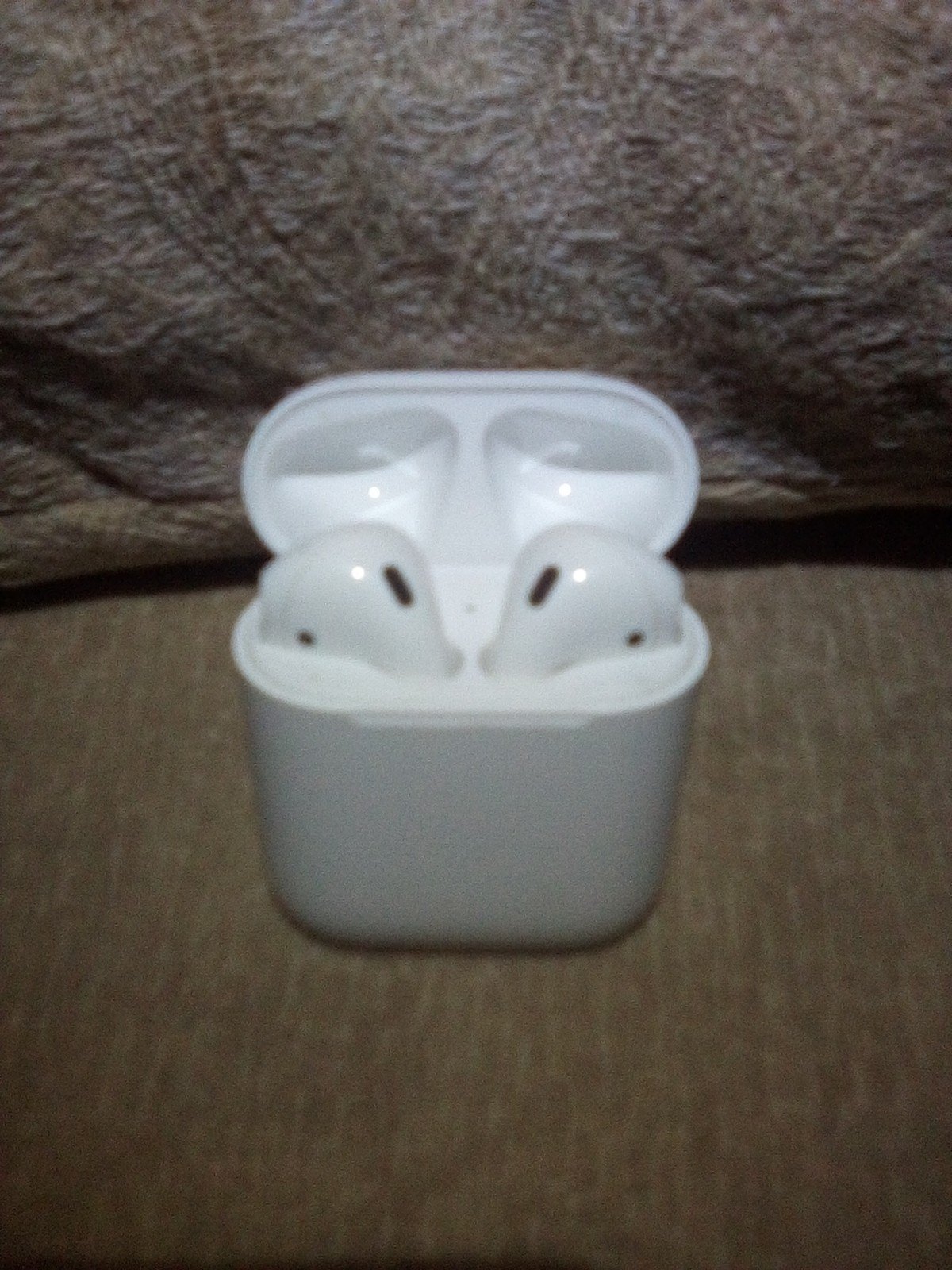 Apple AirPods Pro 2nd Generation with Wireless Charging Case in White