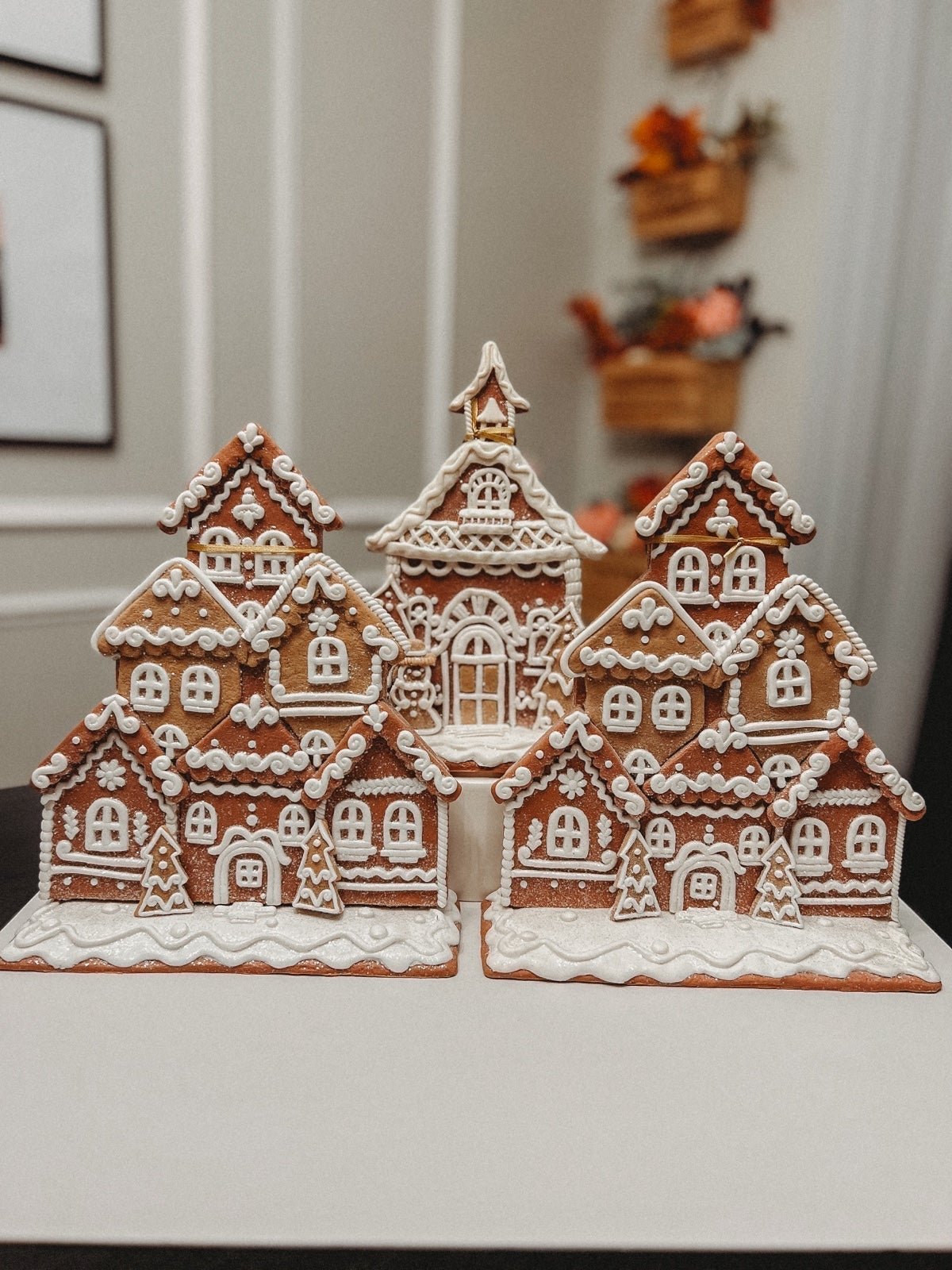 Gingerbread House by Cupscakes and Cashmere