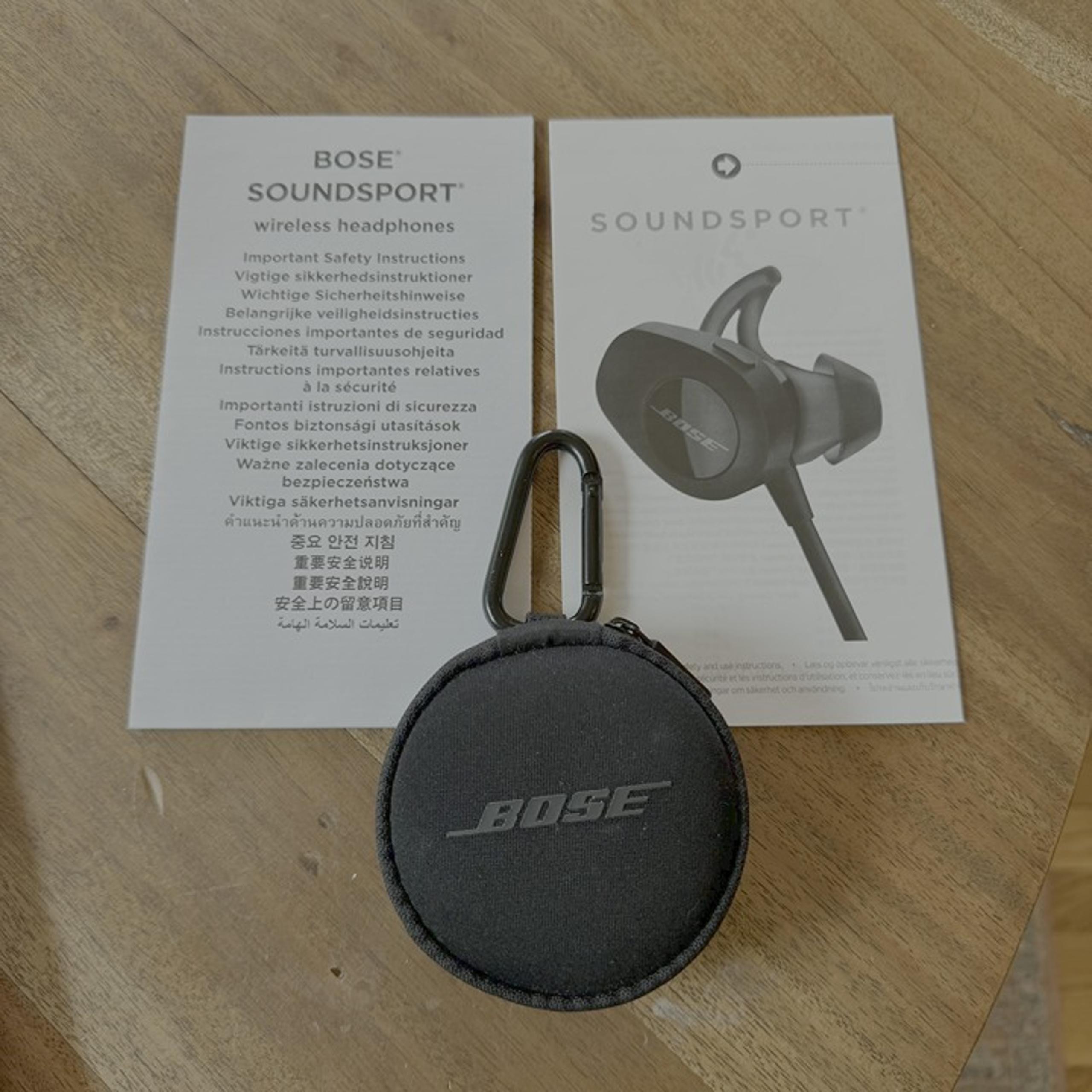 Bose SoundSport, Wireless Earbuds, Sweatproof Bluetooth Headphones for Sports