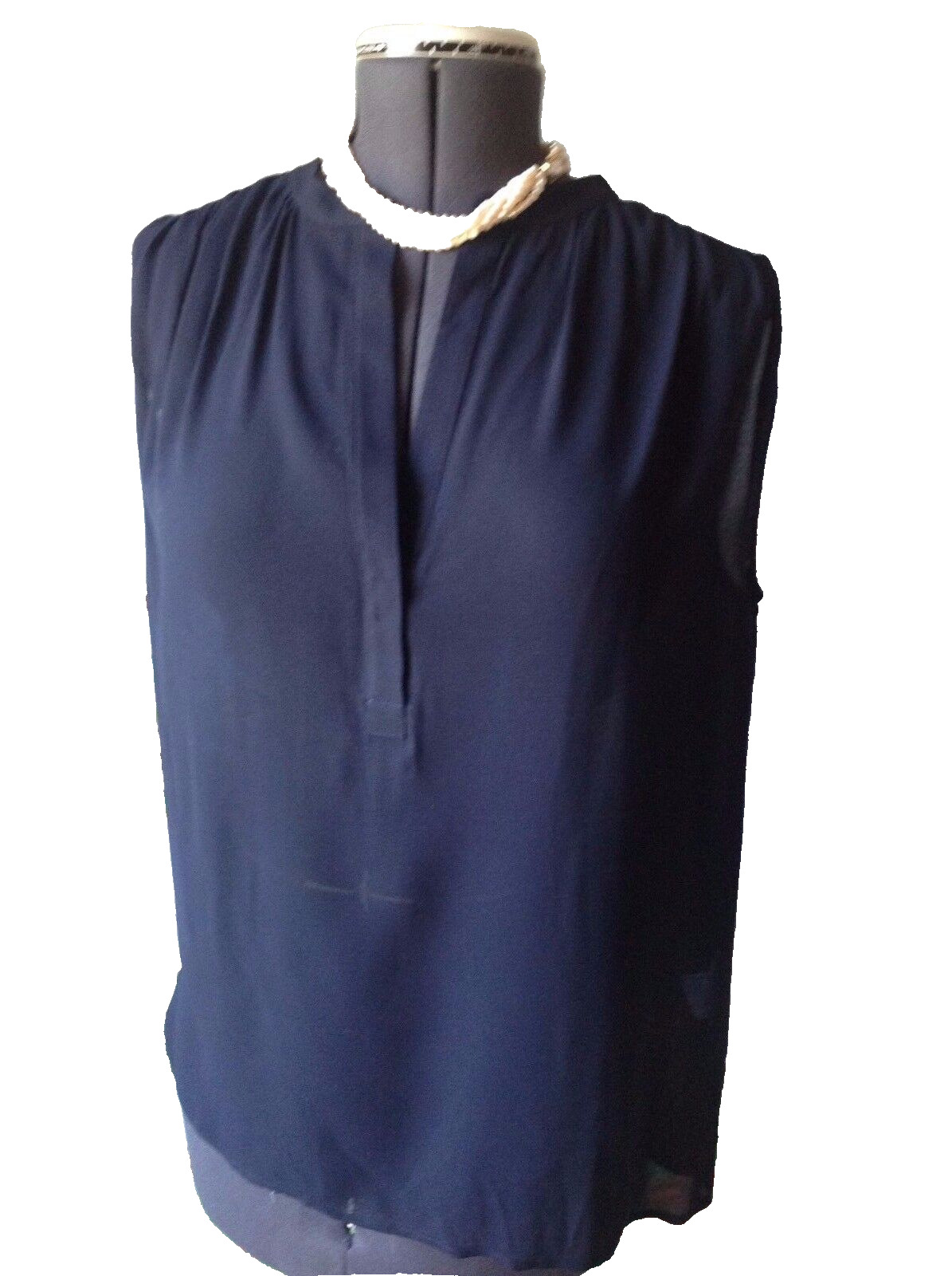 Vince Blue Size 6 Sleeveless Shirred Shoulder Crepe Button Front Top Blouse New