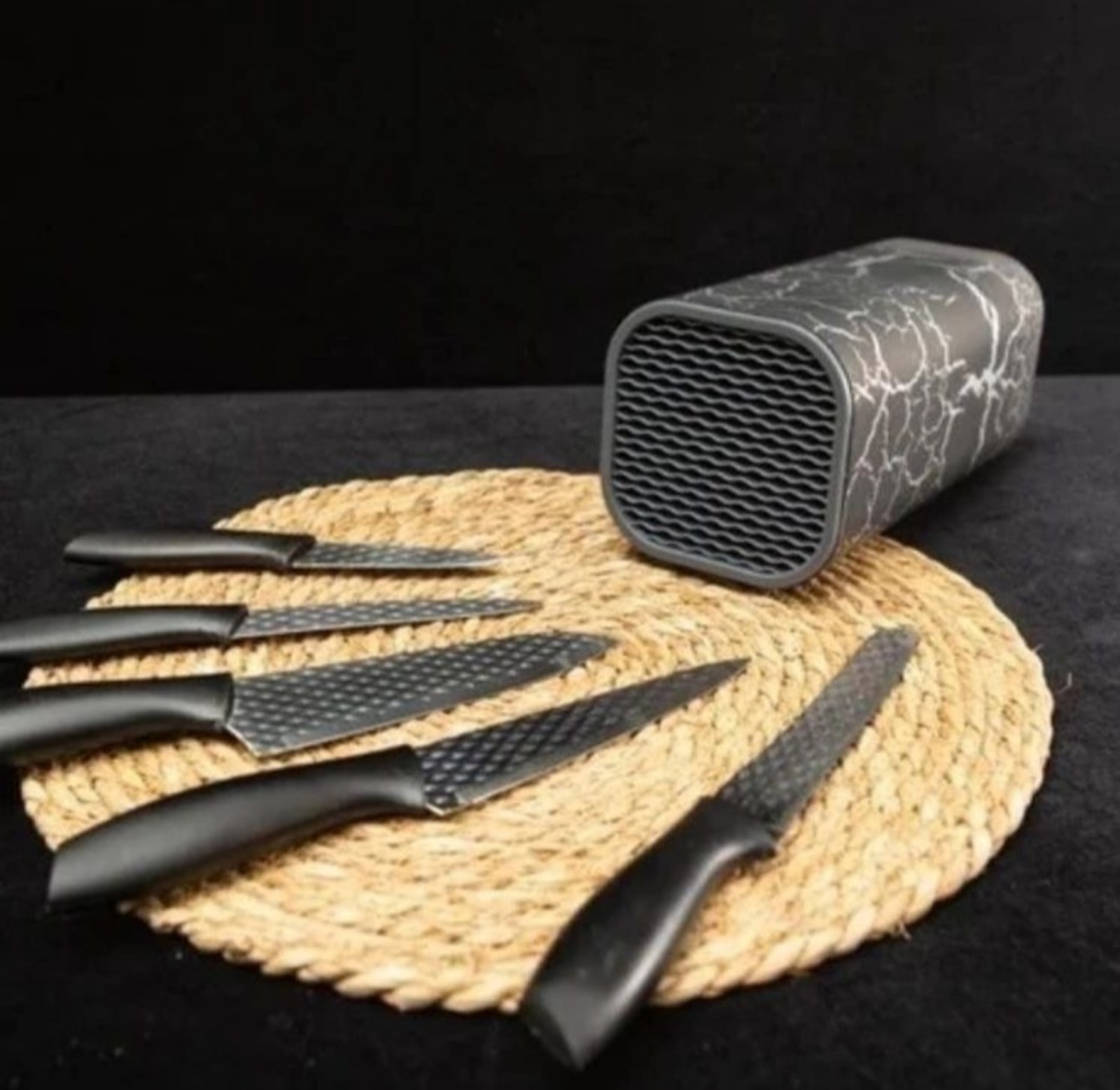 Knife set with holder