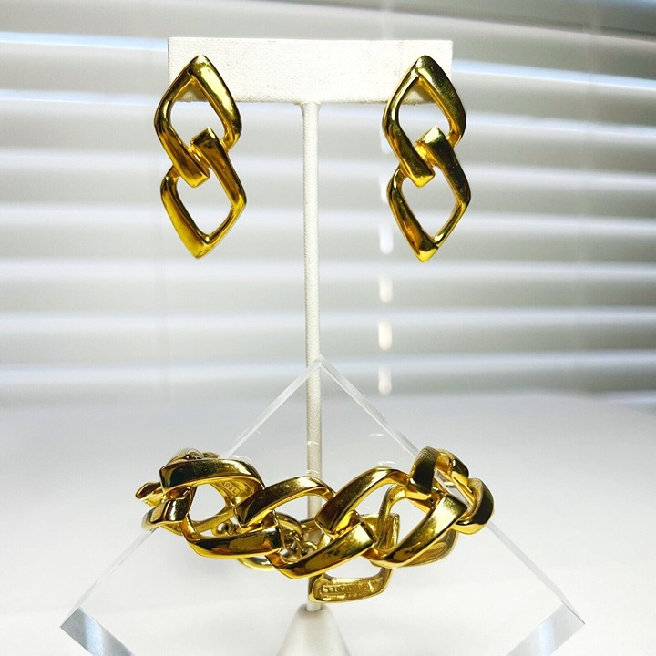 Vintage Cacharel Gold Tone Link Bracelet Earrings Set French Designer **RARE**