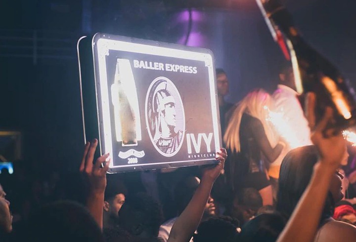 BOTTLE PRESENTER SIG AMERICAN EXPRESS - CUSTOM LED SIGN