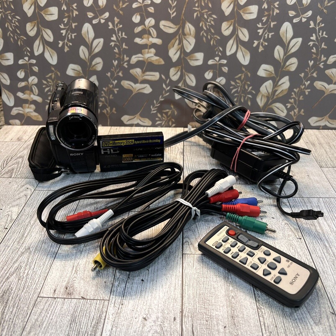 SONY Handycam HDR-UX10 DVD HD Hybrid Camcorder w/Battery Charger Remote - Tested