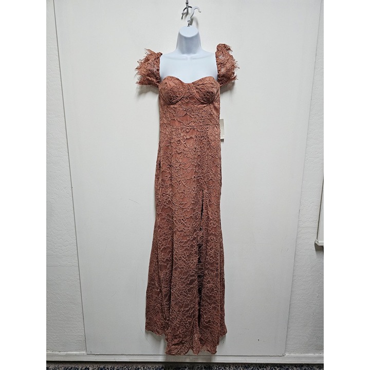 One Way Sienna Lace Slit Maxi Dress NWT Size Medium