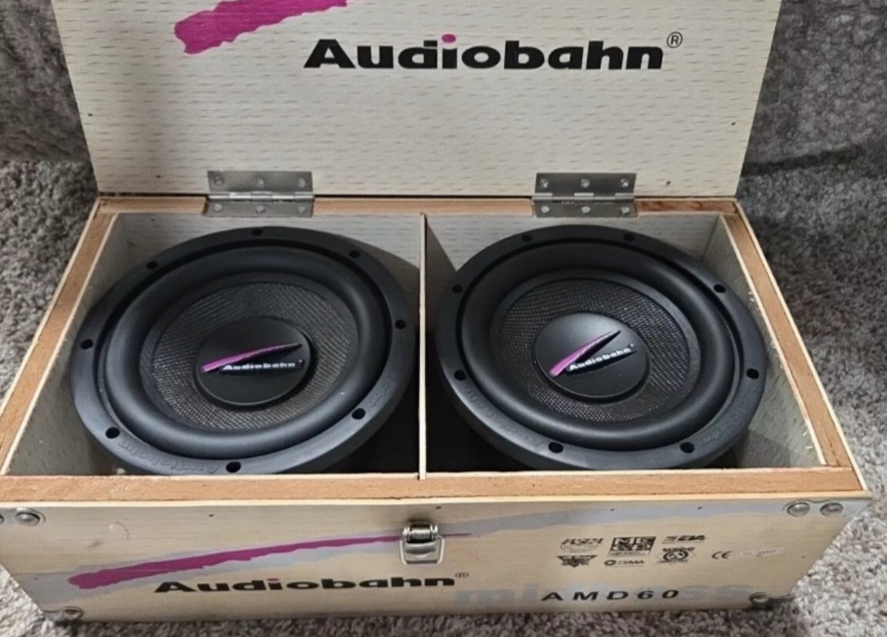 6.5 Audiobahn mid woofers